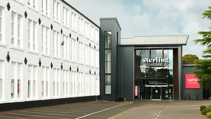 Exterior photo of our Tillicoultry store